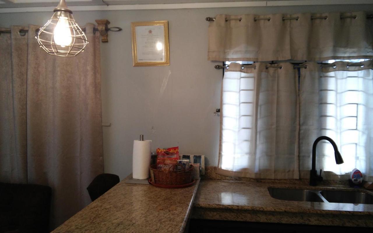 Zipcode Hideaway Guesthouse Portmore Exterior photo