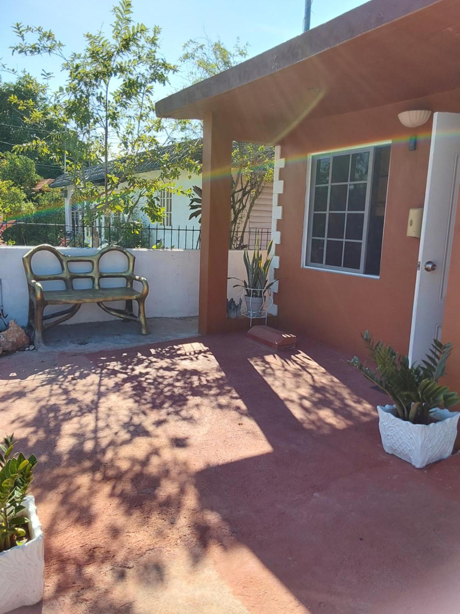 Zipcode Hideaway Guesthouse Portmore Exterior photo